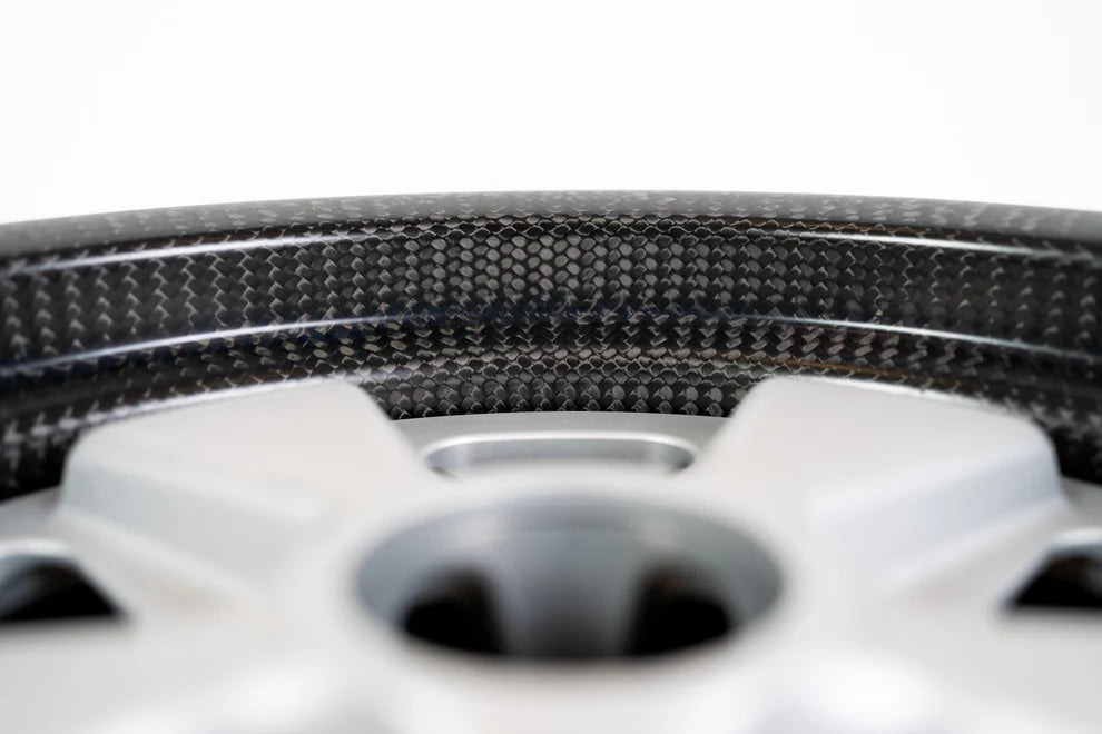 
                      
                        Callum Designs Carbon Wheel 7" x 15" (Unpainted Finish)
                      
                    