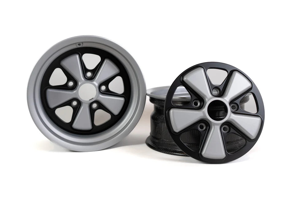 
                      
                        Callum Designs Carbon Wheel 9" x 15" (Unpainted Finish)
                      
                    